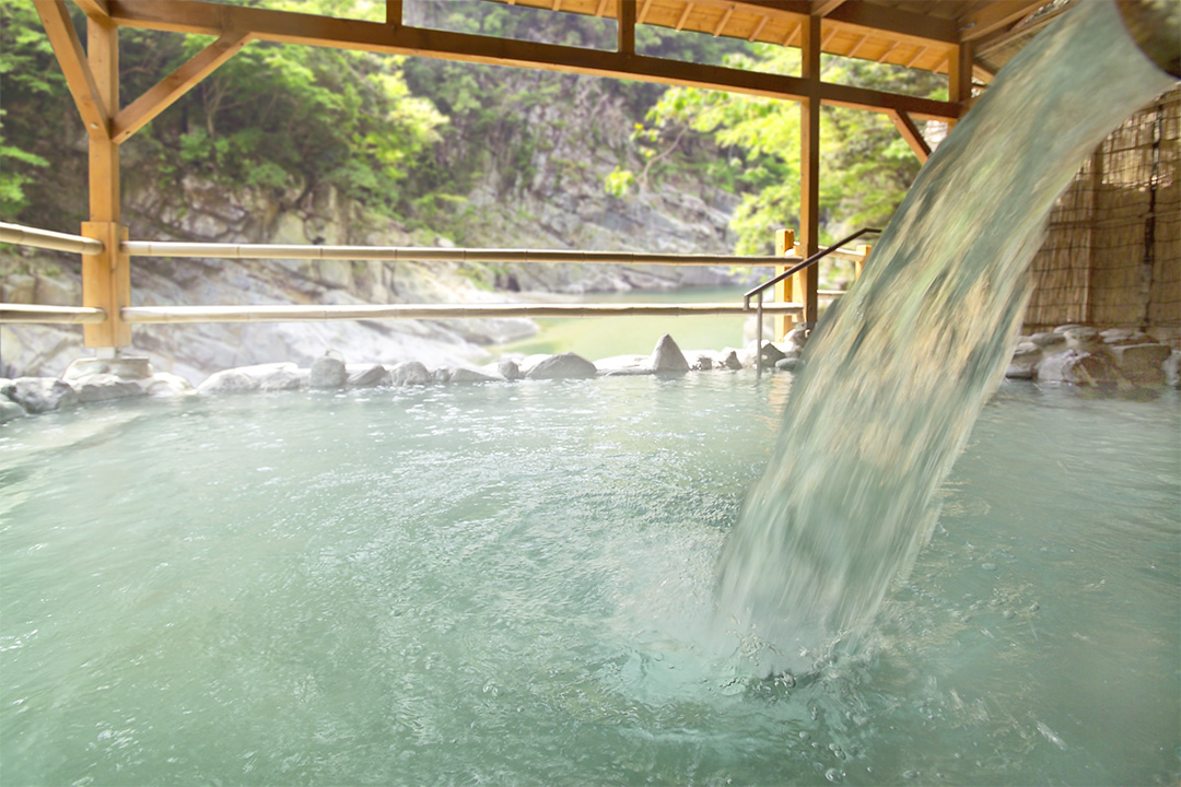 アルカリ成分が多い「美肌の湯」